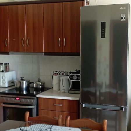 M&J Apartments نيكيتي المظهر الخارجي الصورة